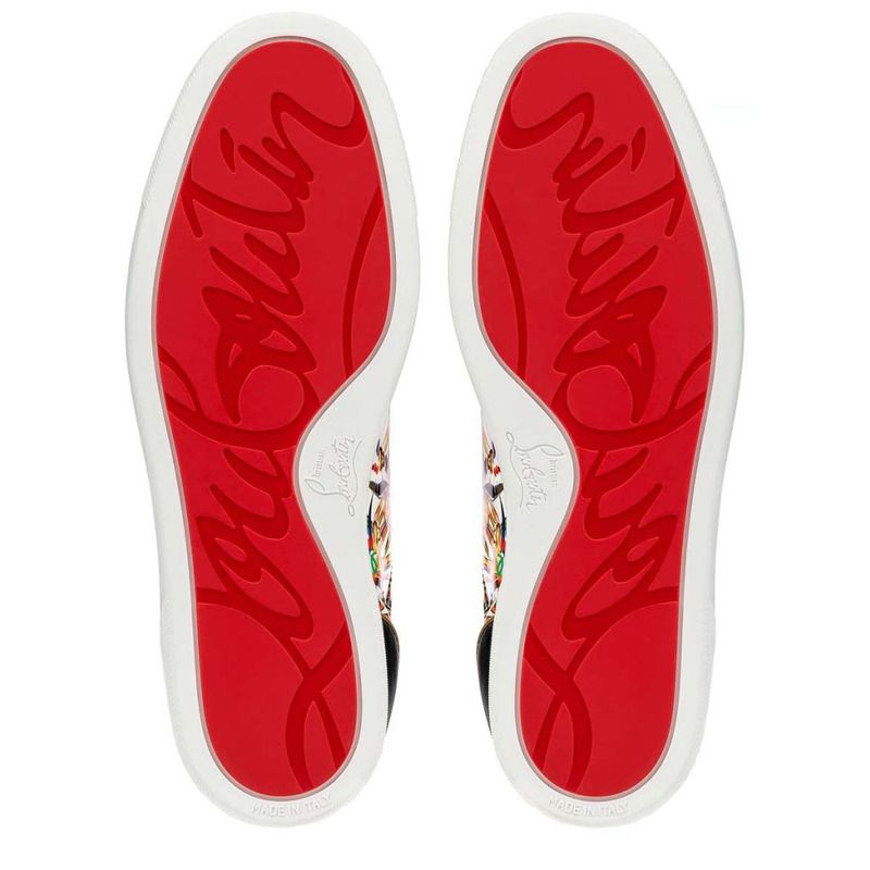 Ch**an louboutin freel**is junior spikes low sneaker