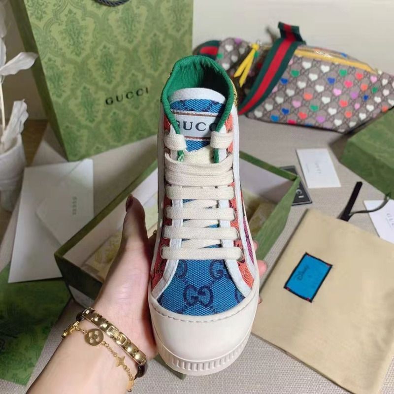 G*u*i kid sneaker with g print