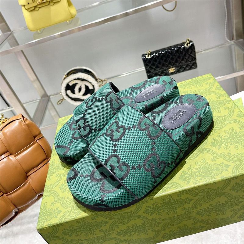 G*u*i green gg logo slides