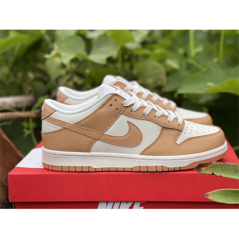 Nike Dunk Low WMNS "Harvest Moon" Sneaker