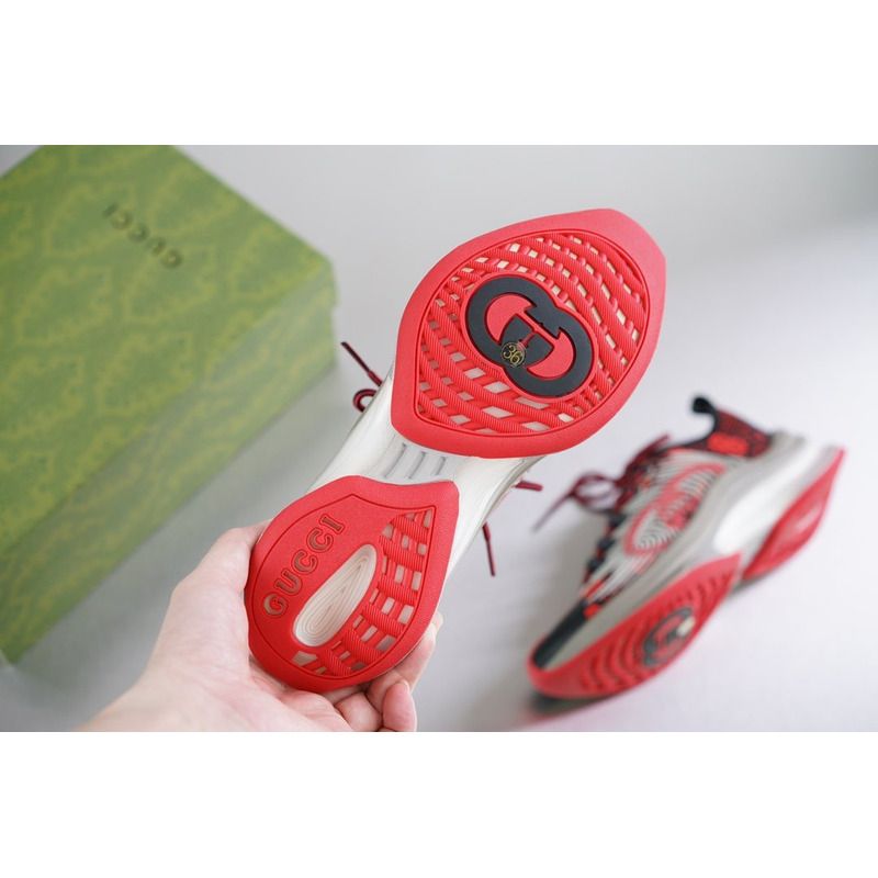 G*u*i run red/black sneakers