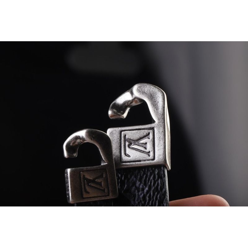 LV MONOCHAIN REVERSO BRACELET