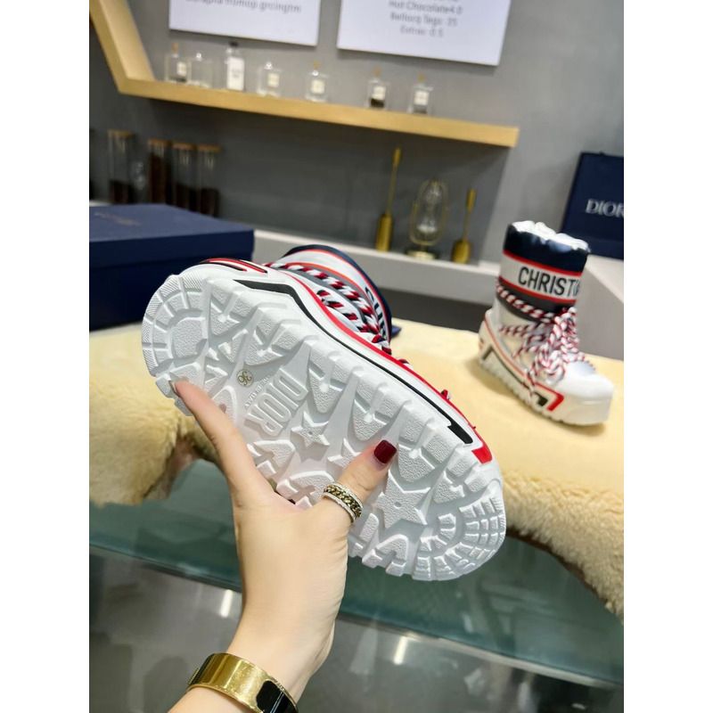 D*or alps snow ankle boot shinny white