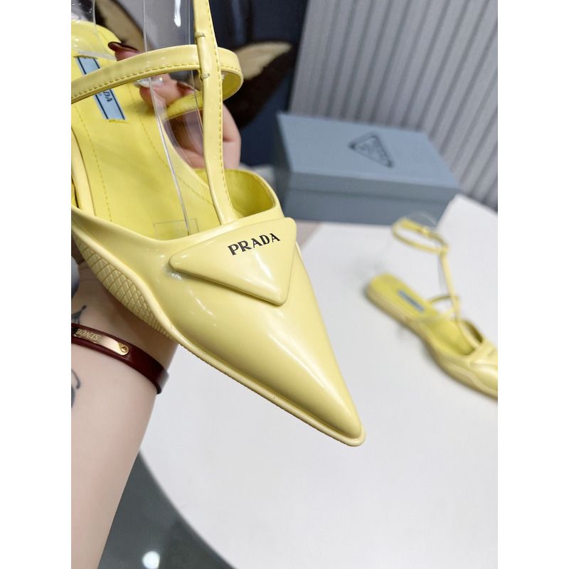 Pra*a leather flat sandals pink in yellow