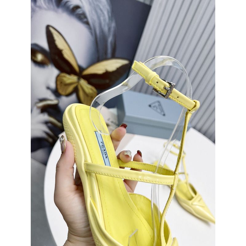 Pra*a leather flat sandals pink in yellow