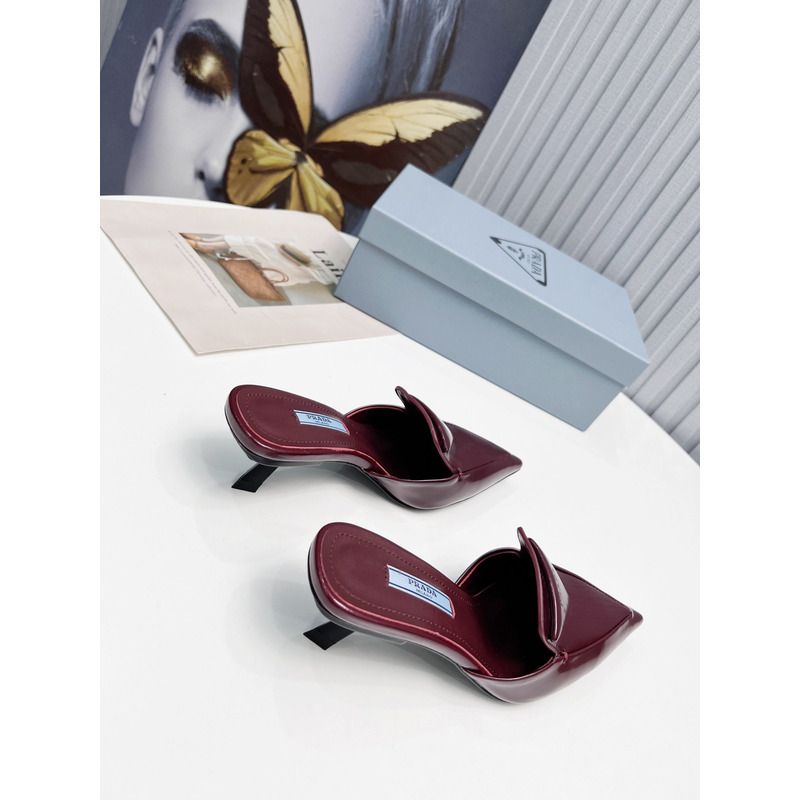 Pra*a logo patent leather pointy toe mule slide wine