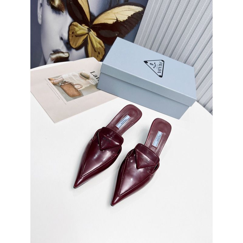 Pra*a logo patent leather pointy toe mule slide wine