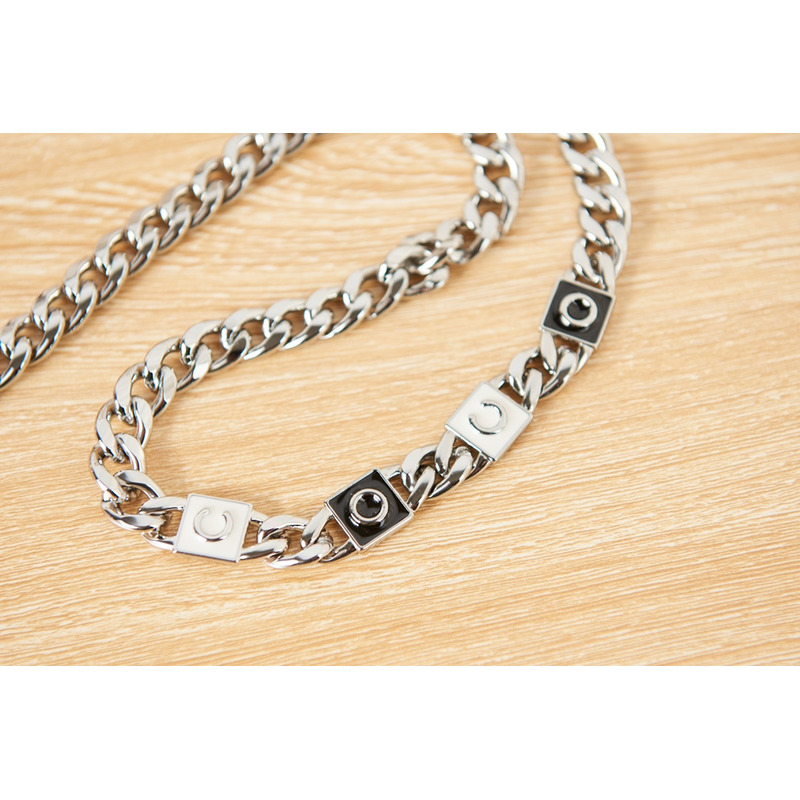 Ch*el 20s vanity case white