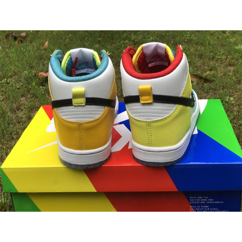 Froskate x Nike SB Dunk High All Love No Hate Sneaker White/Gold-University Red