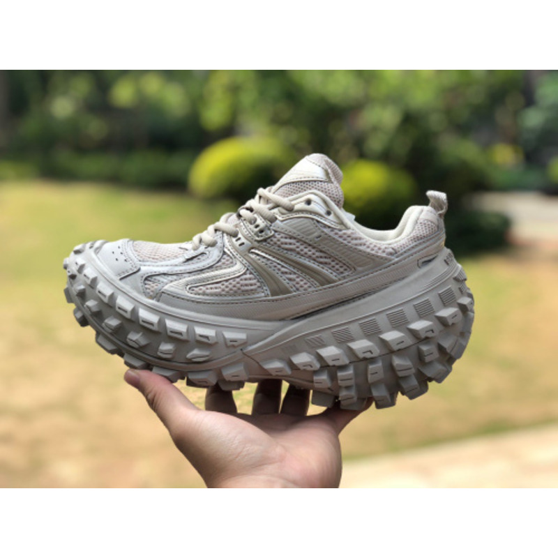 Ba*len*cia*ga defender mesh sneaker grey