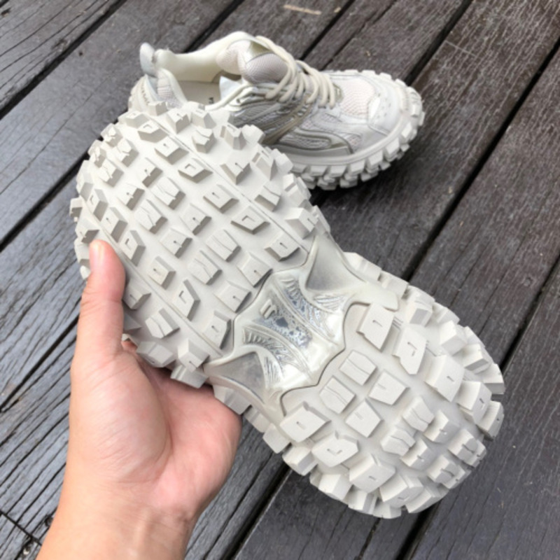 Ba*len*cia*ga defender mesh sneaker grey