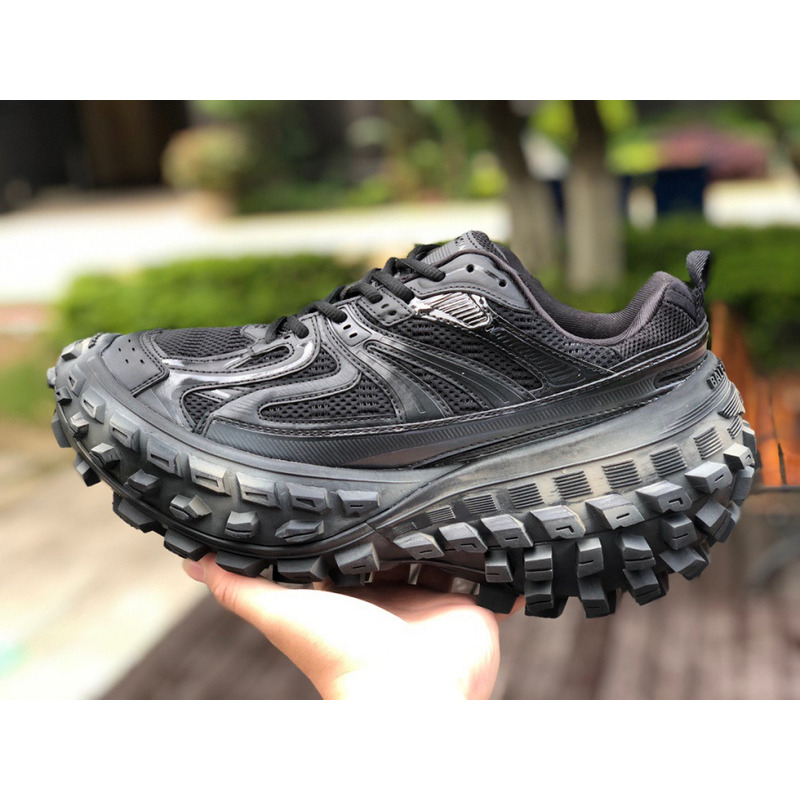 Ba*len*cia*ga defender mesh sneaker black
