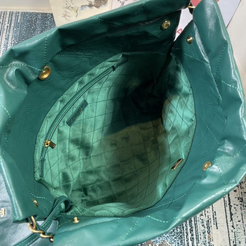 Ch*el 22 handbag shiny calfskin gold-tone & metal green