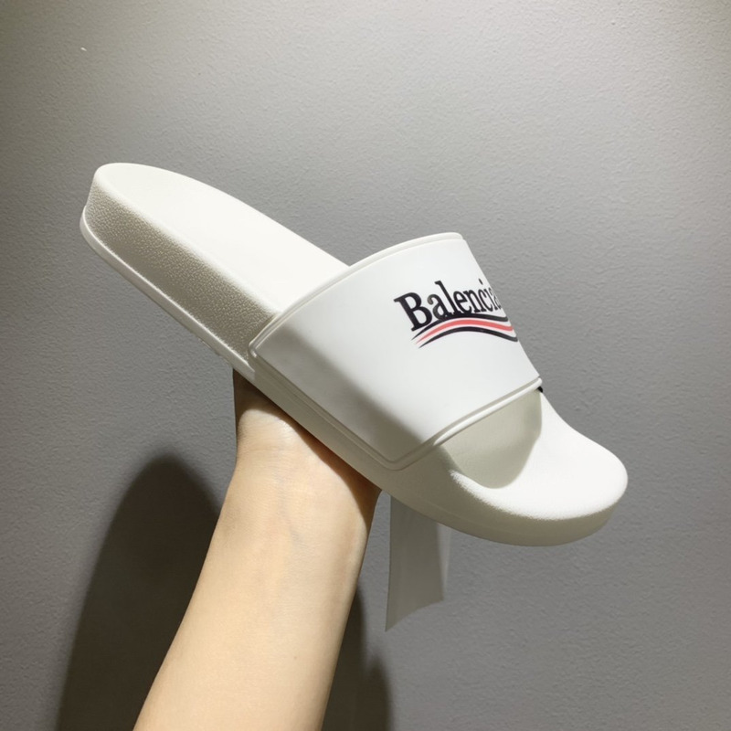 Ba*len*cia*ga pool sandals white