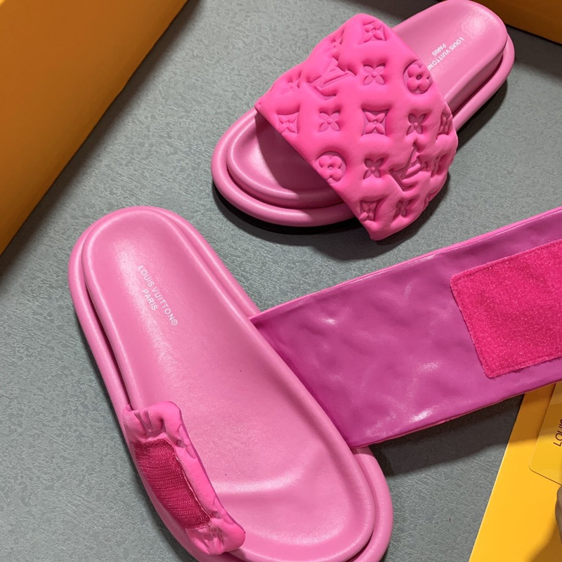 l**is V*t*n pool pillow comfort mule fuchsia