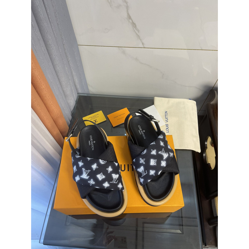 l**is V*t*n flat comfort sandal for summer black