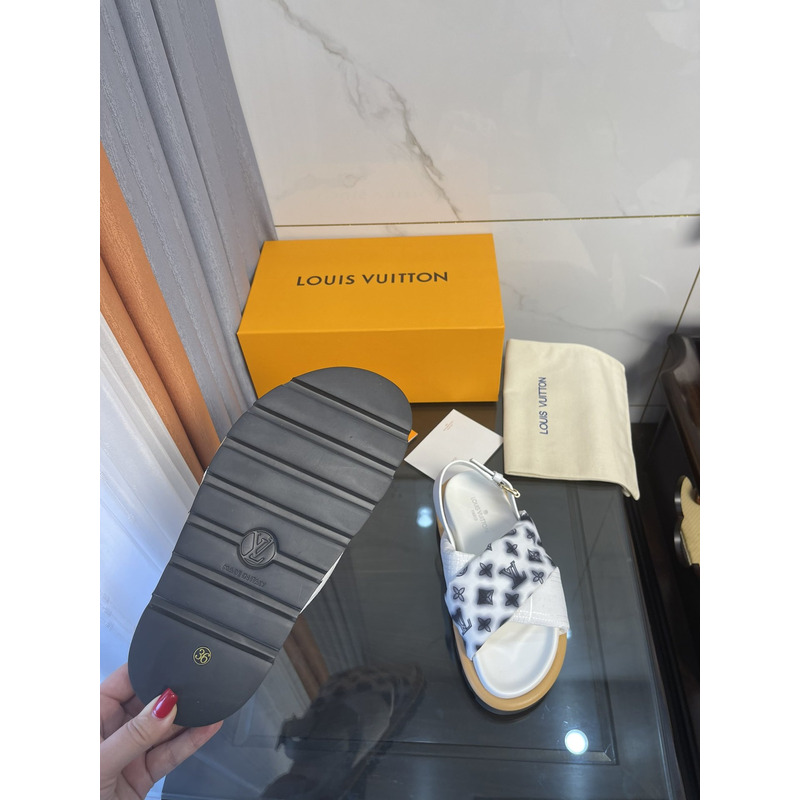 l**is V*t*n flat comfort sandal for summer white