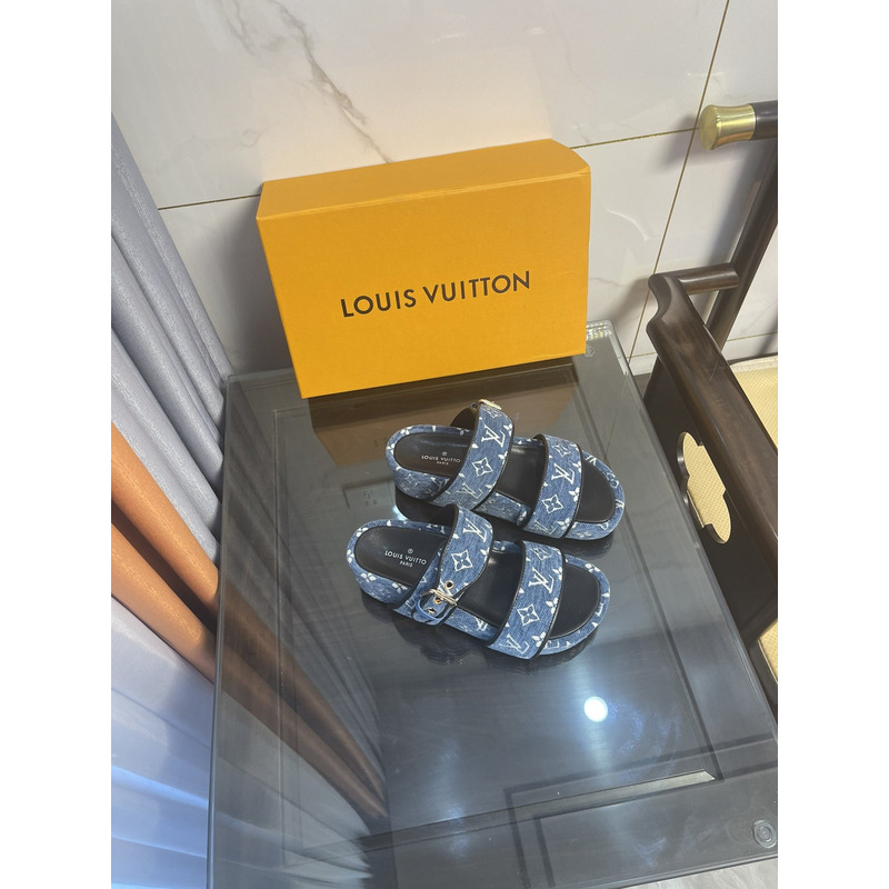 l**is V*t*n jumbo flatform printing mule light blue