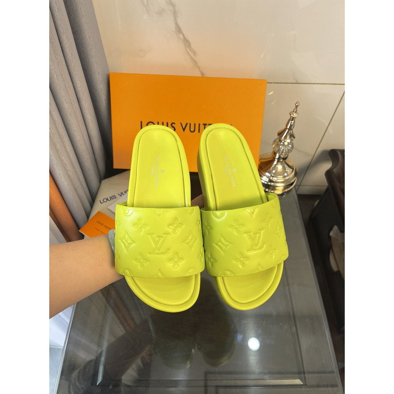l**is V*t*n jumbo flatform mule yellow