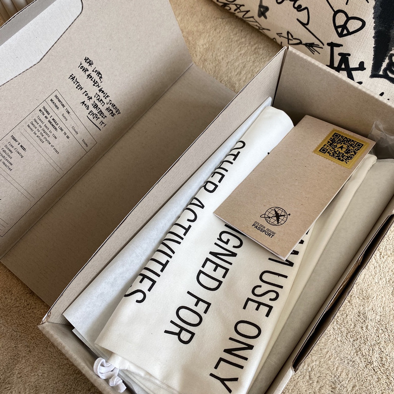 golden goose black S*per-star sneakers in leather with white star