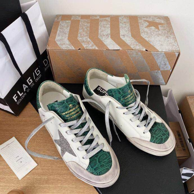 golden goose S*per-star sneakers with grey star