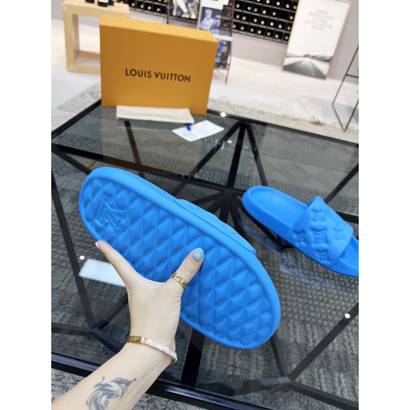 l**is V*t*n waterfront slippers blue