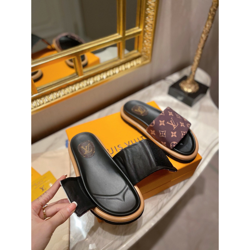 l**is V*t*n pool pillow comfort mule brown