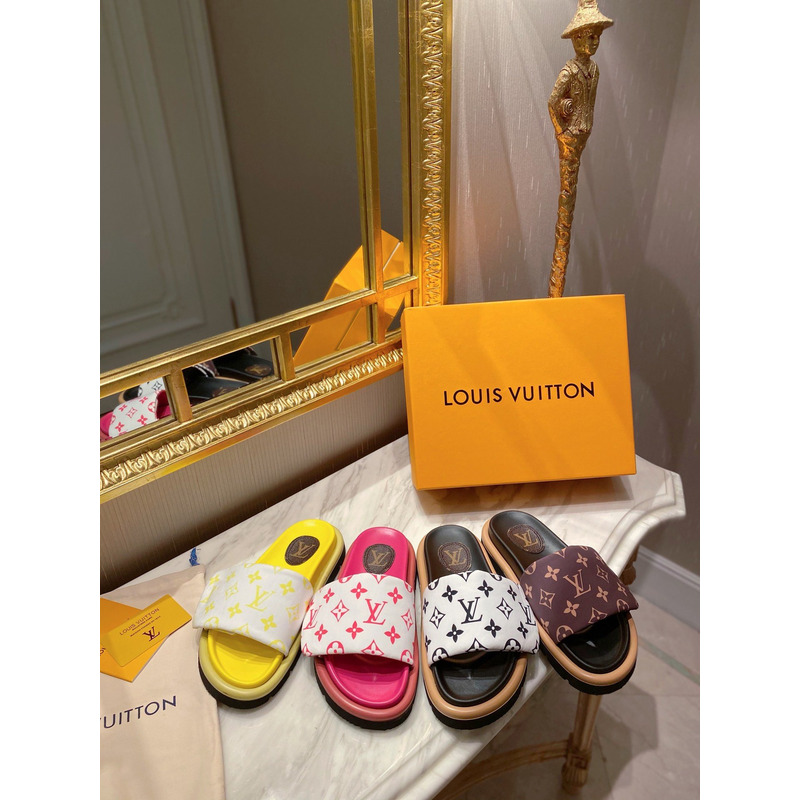 l**is V*t*n pool pillow comfort mule brown