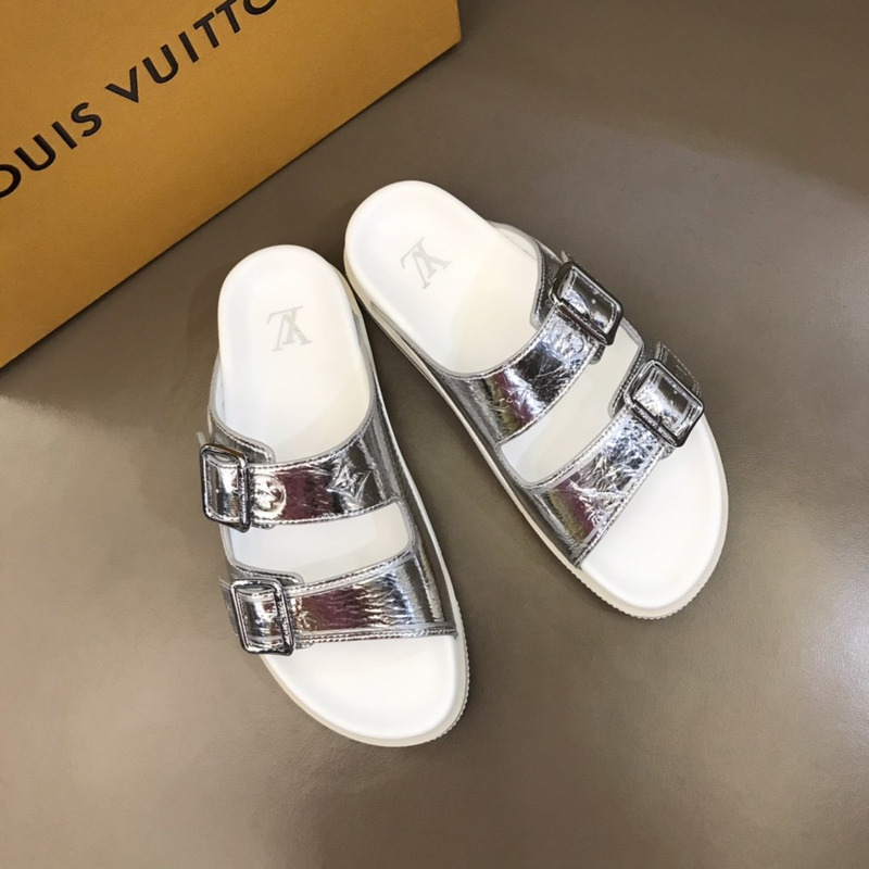 l**is V*t*n trainer mule silver