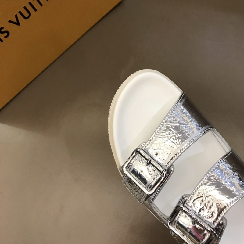 l**is V*t*n trainer mule silver