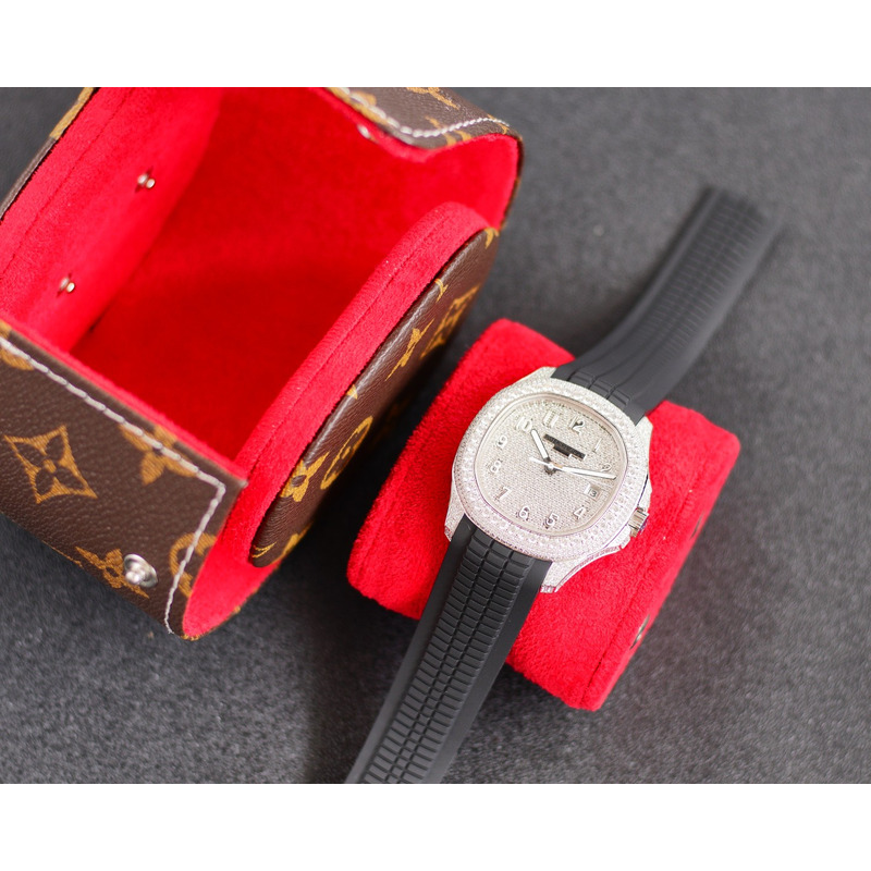 Patek Philippe AQUANAUT 5167A