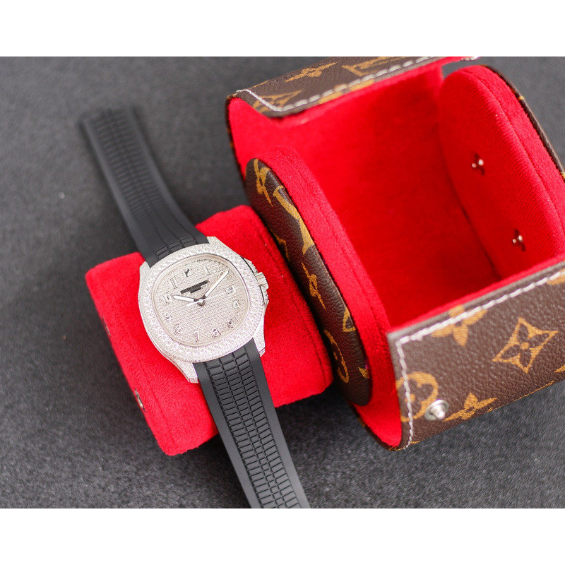 Patek Philippe AQUANAUT 5167A