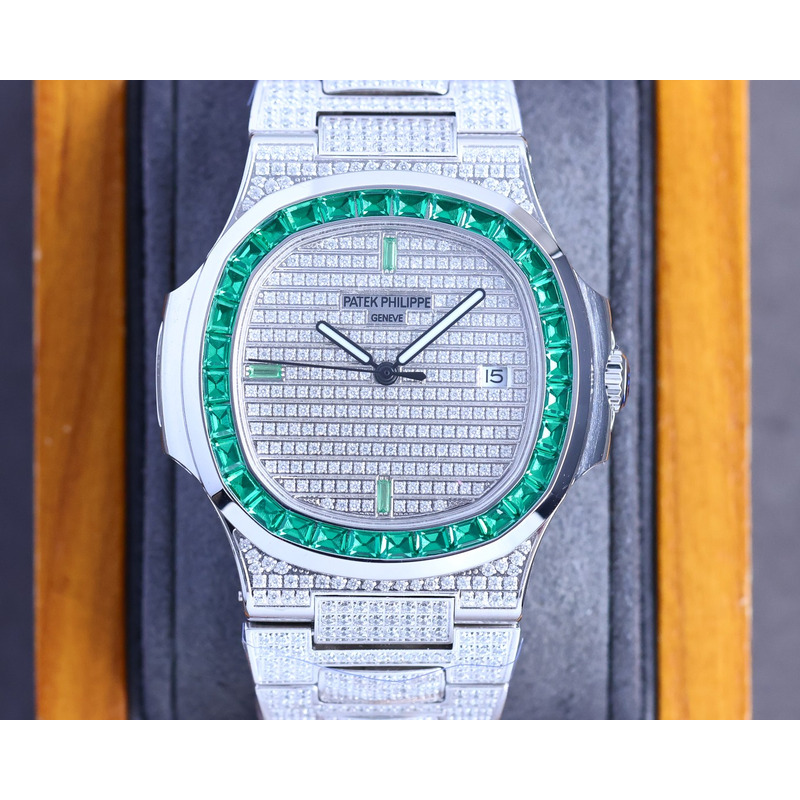 patek philippe nautilus 5719 green emerald Di*m*nds