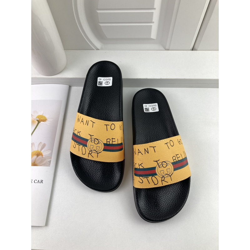 G*u*i slippers yellow