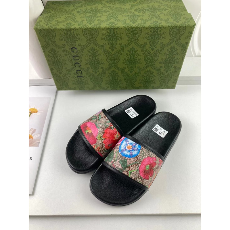 G*u*i flower desgines slippers