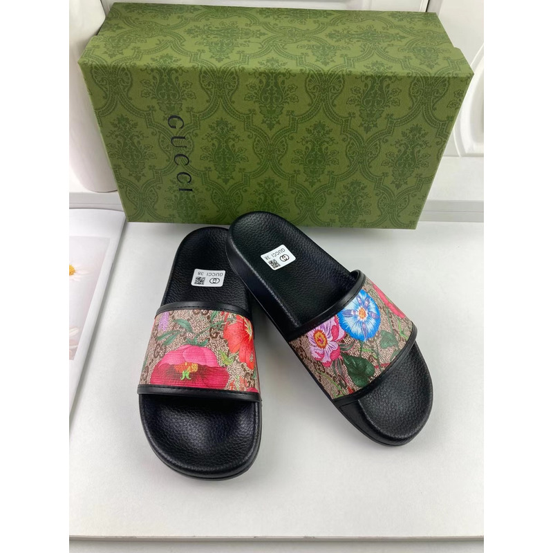 G*u*i flower desgines slippers