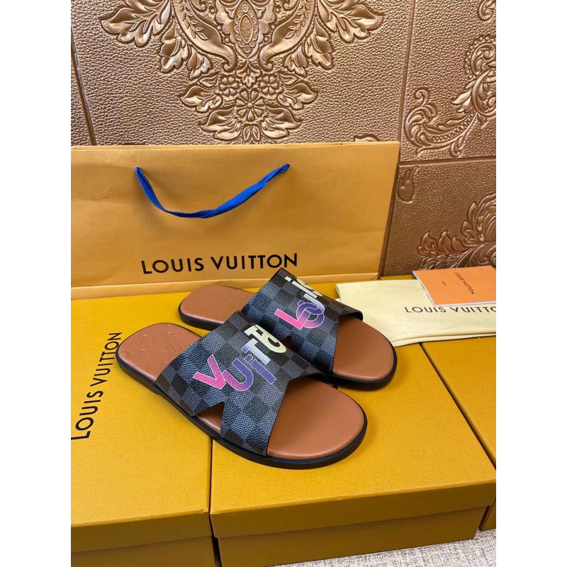 l**is V*t*n color print damier mules