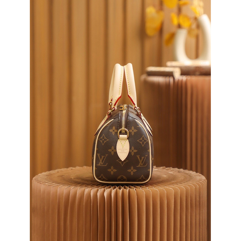 l**is V*t*n speedy handbag