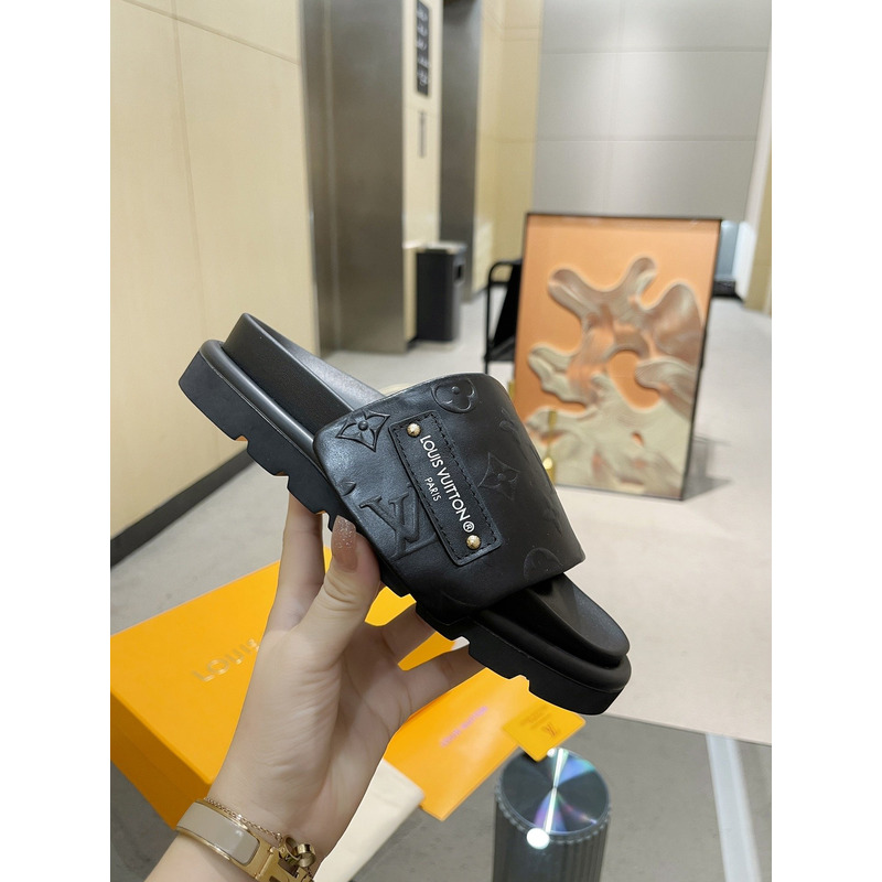 l**is V*t*n pool pillow flat comfort mules black