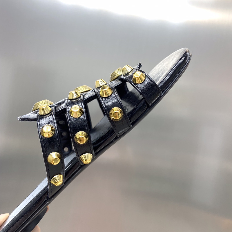 Ba*len*cia*ga giant studded leather black