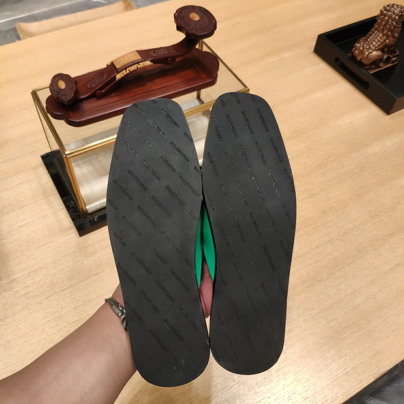 Ba*len*cia*ga cosy logo-print leather mules green