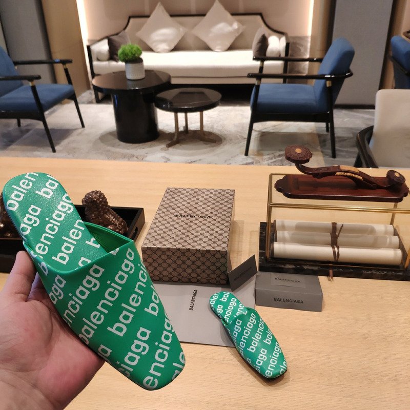 Ba*len*cia*ga all logo print slides green