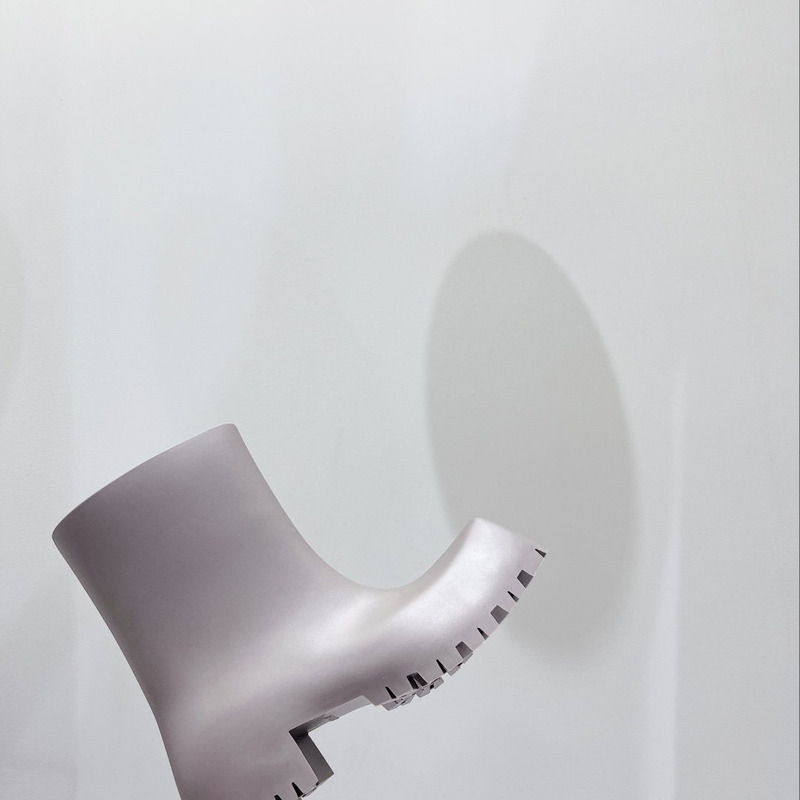 Ba*len*cia*ga trooper rubber boots grey