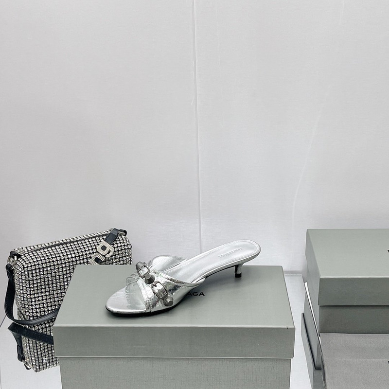 Ba*len*cia*ga cagole sheepskin sandals  silver