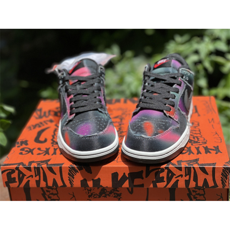 Nike Dunk Low “Graffiti” DM0108-002