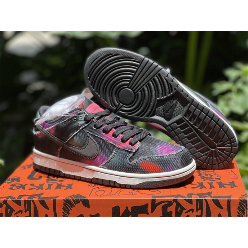 Nike Dunk Low “Graffiti” DM0108-002
