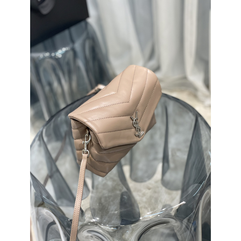 Saint Laurent  20×14×7cm