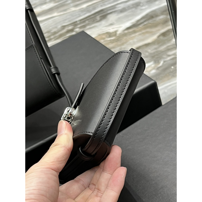 Saint Laurent Leather Phone Bag 17*15*7cm Black