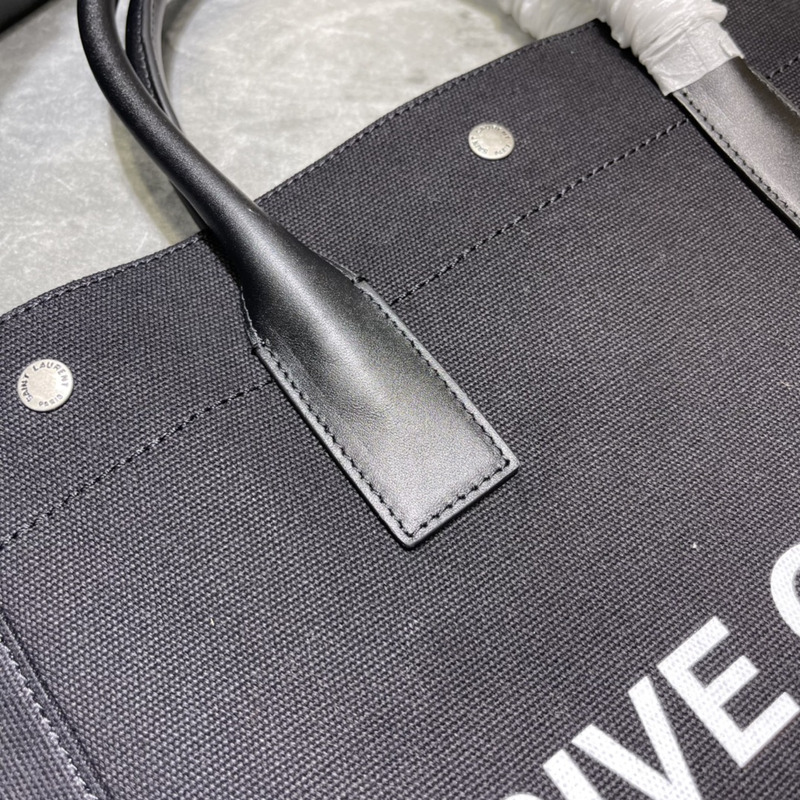 Saint Laurent Rive Gauche Tote Black M