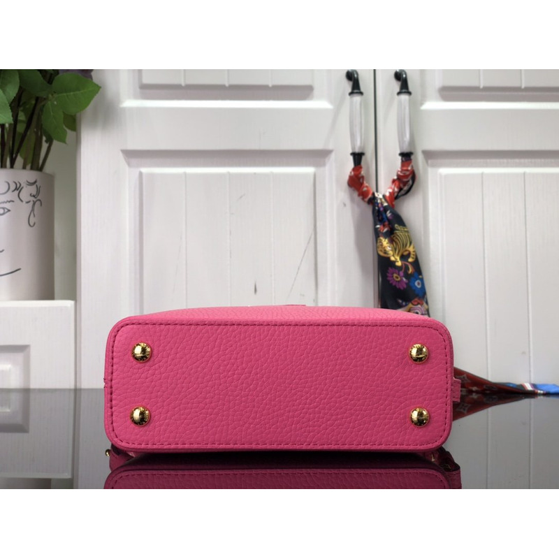 LV Capucines Mini Bag 21 x 14 x 8cm